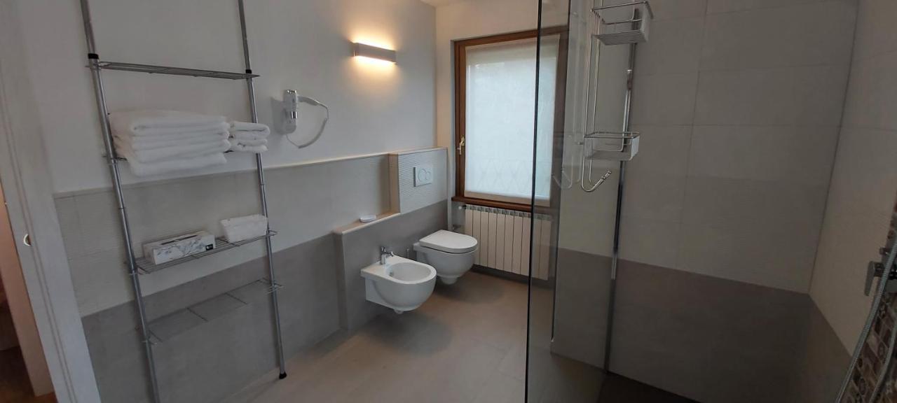 Casa Cimavilla Con Parcheggio Privato Gratuito Crevoladossola Bagian luar foto
