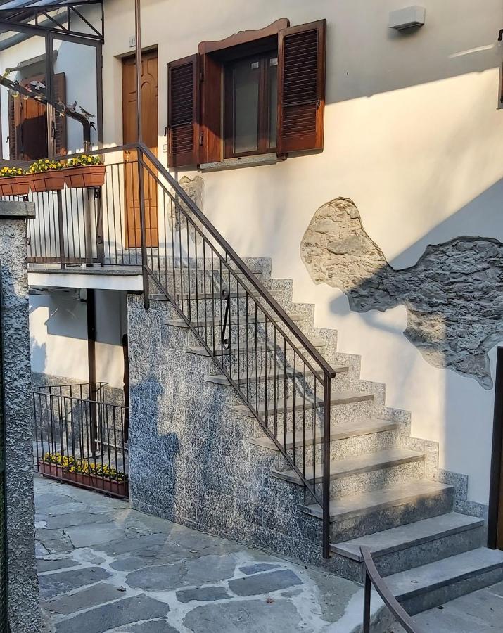 Casa Cimavilla Con Parcheggio Privato Gratuito Crevoladossola Bagian luar foto